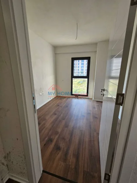 Tirane, shitet apartament 2+1+Ballkon Kati 2, 98 m² 160.000 € (Porcelan)