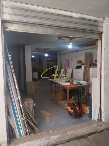 Tirane, jepet me qera magazine Kati -1, 127 m² 1.000 € (BULEVARDI I RI)