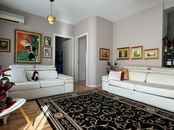 Tirane, shitet apartament 2+1 , 95 m² 254.000 € 