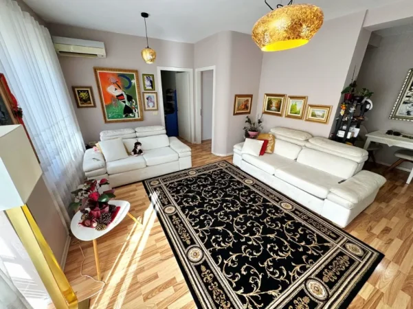 Tirane, shitet apartament 2+1 , 95 m² 254.000 € 