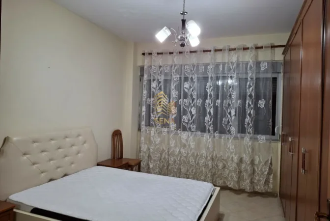 Tirane, jepet me qera apartament 1+1 Kati 6, 70 m² 450 € (Rruga e Dibres, Kompleksi Halili)