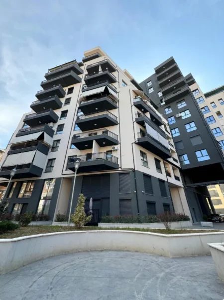 Tirane, shitet apartament 1+1 , 76 m² 199.000 € (Pazari i ri)