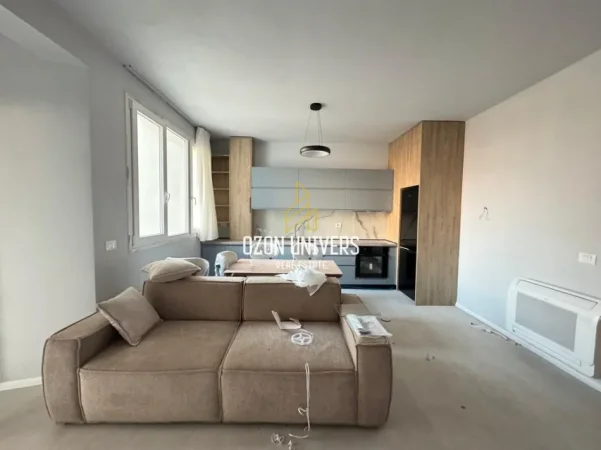 Tirane, jepet me qera apartament 2+1+Ballkon Kati 6, 90 m² 650 € (River Residence, Astir)