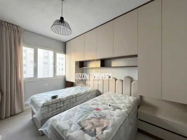 Tirane, jepet me qera apartament 2+1+Ballkon Kati 6, 90 m² 650 € (River Residence, Astir)