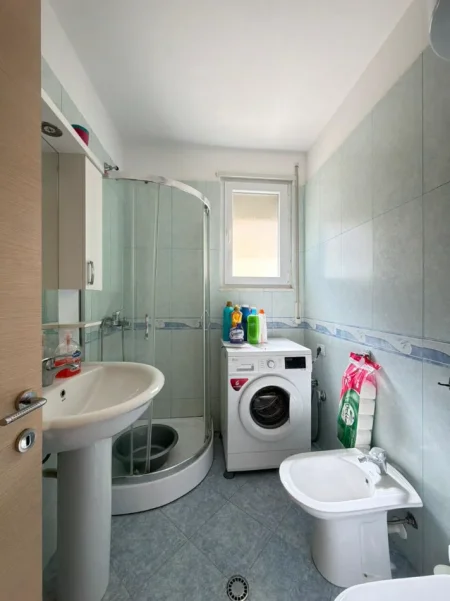 Durres, shitet apartament 2+1+Ballkon Kati 3, 89 m² 150.000 € 