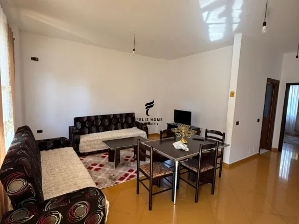 Tirane, jepet me qera apartament 1+1+Ballkon Kati 3, 70 m² 450 € (21 DHJETORI)