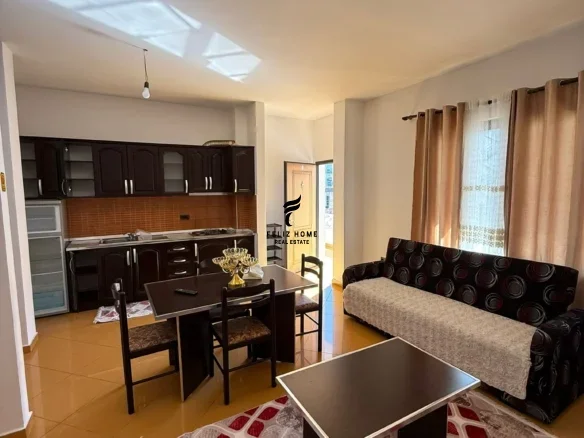 Tirane, jepet me qera apartament 1+1+Ballkon Kati 3, 70 m² 450 € (21 DHJETORI)