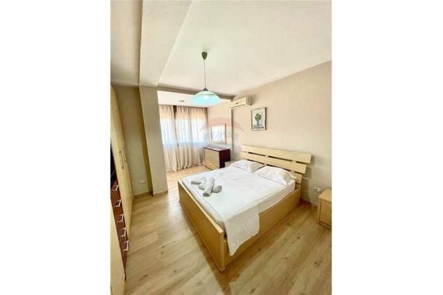 Tirane, jepet me qera apartament 1+1+BLK Kati 9, 78 m² 700 Euro (Myslym Shyri)