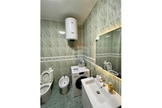 Tirane, jepet me qera apartament 1+1+BLK Kati 9, 78 m² 700 Euro (Myslym Shyri)