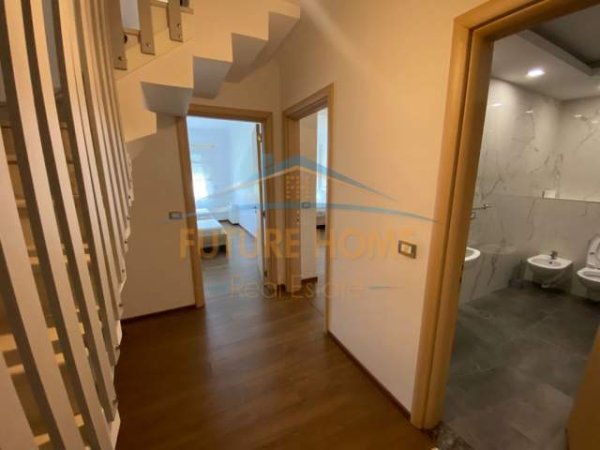 Tirane, jepet me qera apartament duplex Kati 1, 130 m² 700 Euro (Rezidenca Kodra e Diellit 2)