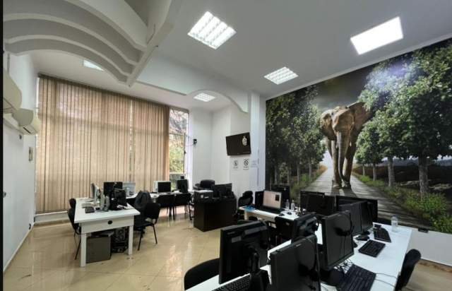 Tirane, shitet ambjent biznesi Kati 1, 82 m² 185.000 Euro (Rruga Sali Butka Tiranë,Shqipëria, ISH-UET)
