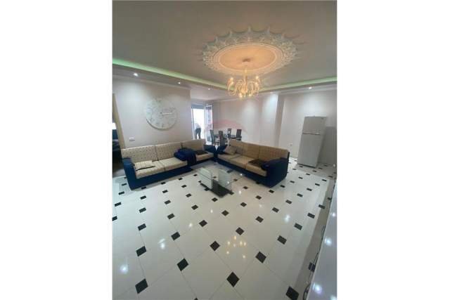 Tirane, jepet me qera apartament 2+1+BLK Kati 5, 102 m² 400 Euro (Astir)