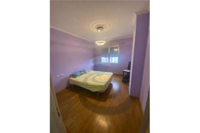 Tirane, jepet me qera apartament 2+1+BLK Kati 5, 102 m² 400 Euro (Astir)