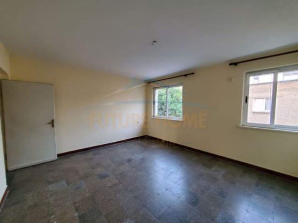 Tirane, jepet me qera apartament 2+1+BLK Kati 2, 79 m² 280 Euro (xhamlliku)