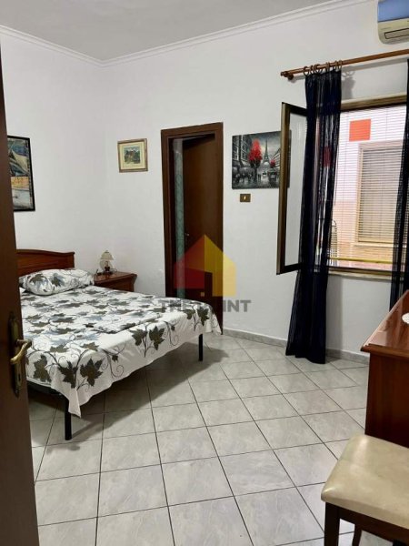 Tirane, jepet me qera apartament 3+1+A Kati 1, 130 m² 500 Euro (Hoxha Tahsim)