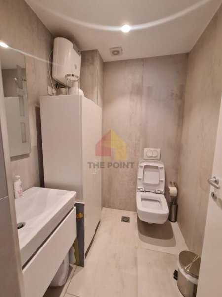 Tirane, shes ambjent biznesi Kati 2, 116 m² 450.000 Euro (Rruga e Barrikadave)