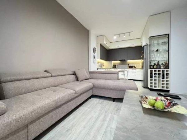 Tirane, shes apartament 2+1 104 m² 135.000 Euro (KMY, Grand Galeri)