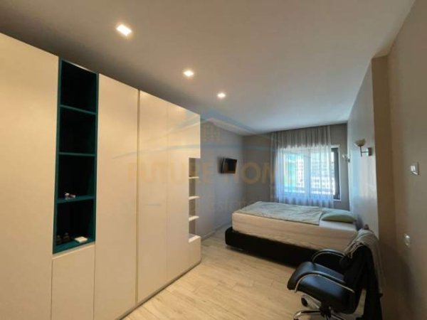 Tirane, jepet me qera apartament 2+1+BLK Kati 6, 140 m² 1.400 Euro (ZOGU I ZI)