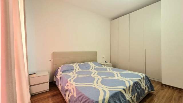 Tirane, 1+1 65 m² 500 Euro (Ali Demi)