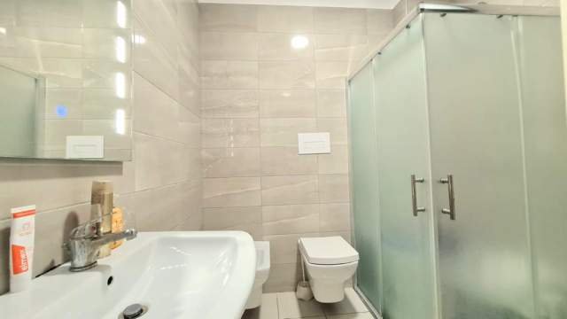 Tirane, 1+1 65 m² 500 Euro (Ali Demi)