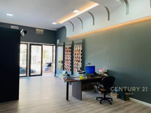Tirane, jepet me qera dyqan Kati 0, 102 m² 650 Euro
