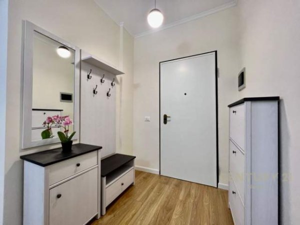 Tirane, jepet me qera apartament 1+1+BLK Kati 2, 75 m² 550 Euro (Rruga Eduard Mano, Kopshti Zoologjik)