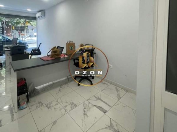 Tirane, jepet me qera zyre Kati 0, 30 m² 500 Euro (Mine Peza)
