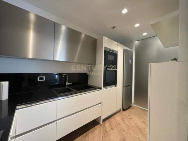 Tirane, jepet me qera apartament 2+1+A+BLK 101 m² 800 Euro (Selvia, prane qendres)