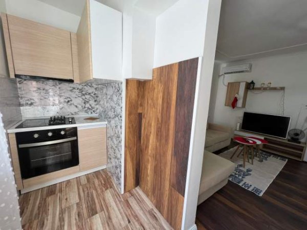 Tirane, jepet me qera Kati 2, 72 m² 550 Euro