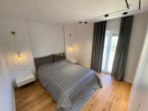 Tirane, jepet me qera apartament 2+1+A+BLK Kati 2, 105 m² 1.600 Euro (Liqeni i Thate)