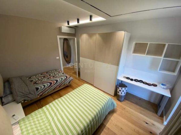 Tirane, jepet me qera apartament 2+1+A+BLK Kati 2, 105 m² 1.600 Euro (Liqeni i Thate)
