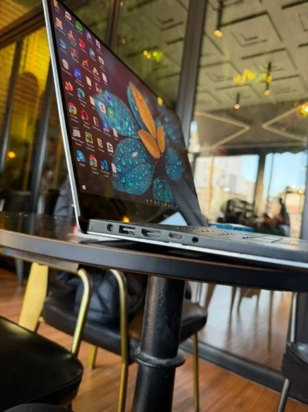 Shes Dell Precision 5510–  i7, 16GB RAM, 256GB SSD, 4K Touch