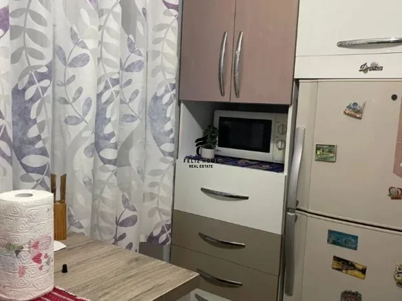 Tirane, jepet me qera apartament 2+1 Kati 4, 65 m² 650 € (RRUGA E KOSOVAREVE)