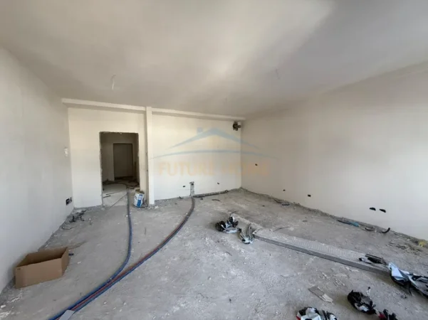 Shitet , Apartament 3+1+2 , Porcelan , Tirane