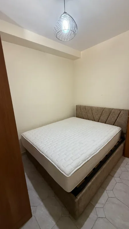 Jepet me Qera Apartament 1+1 tek Sheshi Willson , Bllok