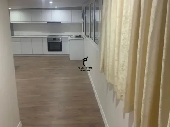 Tirane, jepet me qera apartament 1+1+Ballkon Kati 5, 73 m² 450 € (SIRI KODRA)