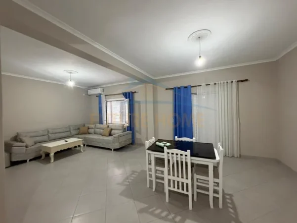 Durres, jepet me qera apartament 3+1+Ballkon Kati 2, 120 m² 350 € 