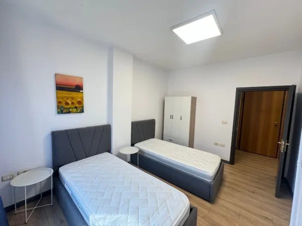 Tirane, shitet apartament 2+1 Kati 5, 84 m² 185.000 € (Kristal Center)