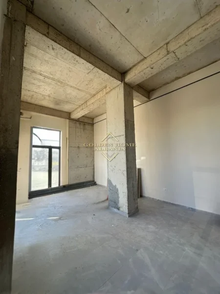 Tirane, jepet me qera , 60 m² 650 € 