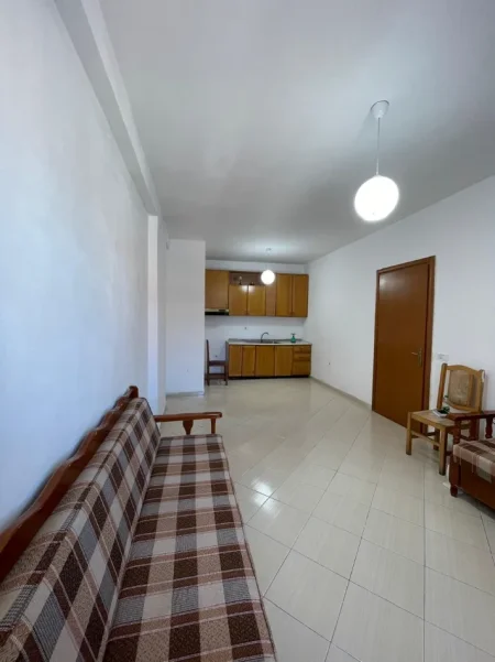 Jepet me qera apartament 2+1+Ballkon Kati 8, 81 m² 350 € (Eja Studio) Astir