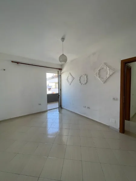 Jepet me qera apartament 2+1+Ballkon Kati 8, 81 m² 350 € (Eja Studio) Astir