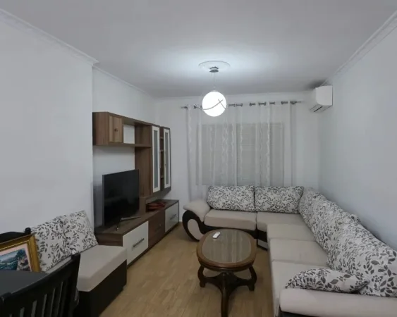 Tirane, jepet me qera apartament 4+1+Aneks+Ballkon Kati 3, 120 m² 1.500 € (rruga mine peza)