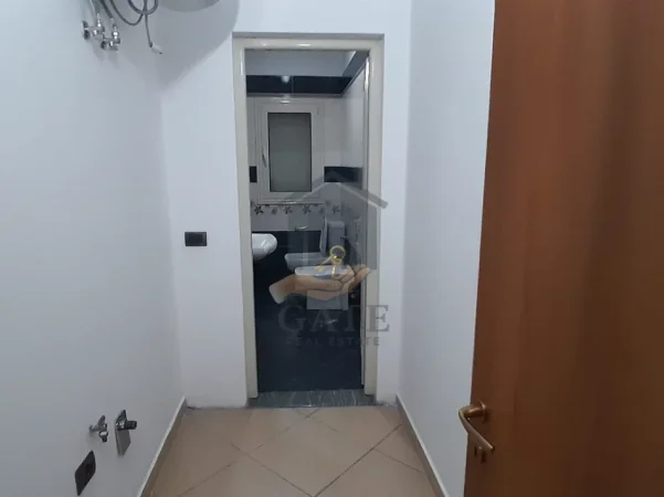 Durres, jepet me qera apartament 2+1 Kati 2, 80 m² 500 € (Kazazi)