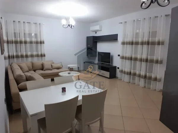 Durres, jepet me qera apartament 2+1 Kati 2, 80 m² 500 € (Kazazi)