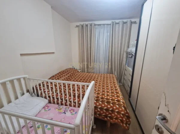 Tirane, shitet apartament 1+1+Ballkon Kati 2, 58 m² 120.000 € (Rruga Mine Peza)