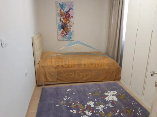 Tirane, jepet me qera apartament 3+1 Kati 3, 134 m² 1.000 € (Kopshti Zoologjik, Rruga Eduart Mano.)