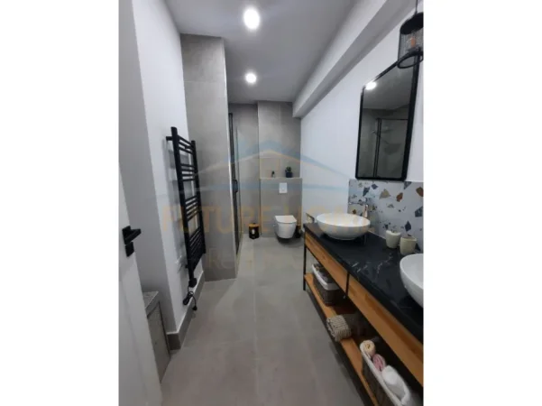 Durres, jepet me qera apartament 2+1 Kati 5, 90 m² 1.200 € (UKD, DURRES)