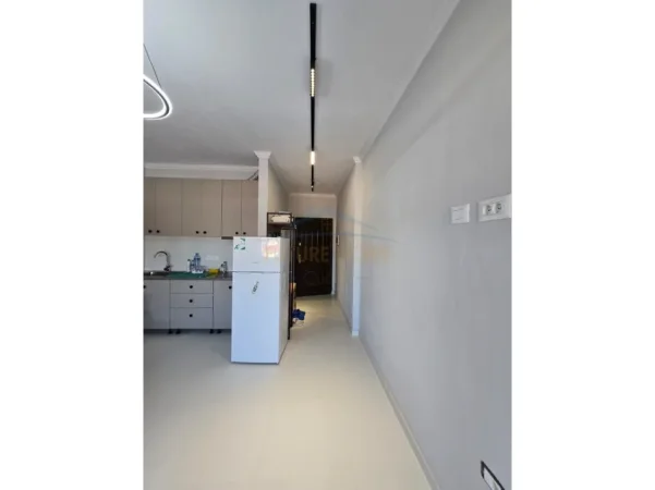 Durres, jepet me qera garsonier 1+1 Kati 2, 27 m² 300 € 