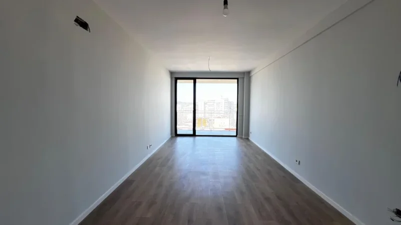 Tirane, jepet me qera apartament 2+1 , 116 m² 800 € (Golden Tower , Mine Peza)