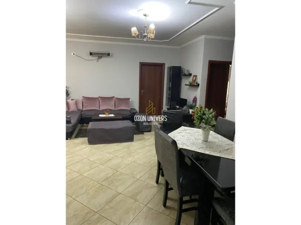 Tirane, shitet apartament 2+1+Ballkon Kati 7, 101 m² 165.000 € (Fresk)